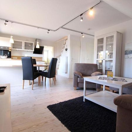 Haus Heckenrose Whg 2 Og Lägenhet Kellenhusen Exteriör bild