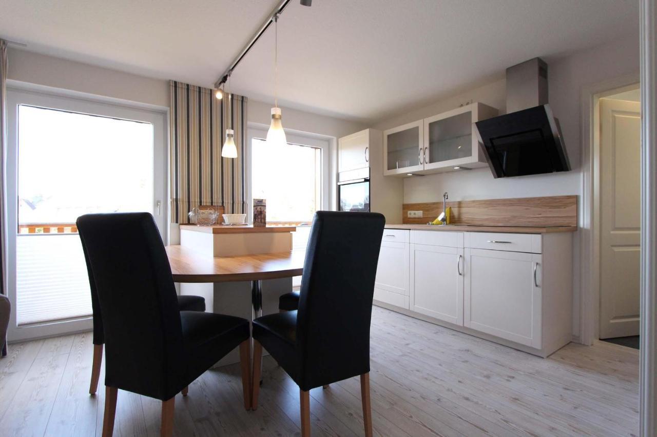 Haus Heckenrose Whg 2 Og Lägenhet Kellenhusen Exteriör bild